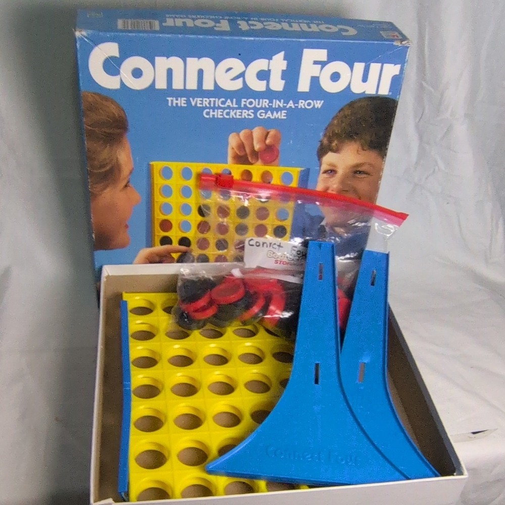 Vintage 1980's Classic - Connect Four Vertical Four-in-a-Row Milton Bradley - Picture 2 of 2